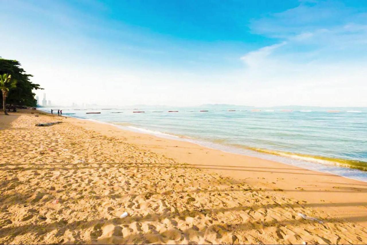 Dusit Grand Condo View Jomtien Beach Exterior foto